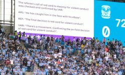 Futbolda yeni dönem böyle mi olacak? VAR konuşmaları ilk kez ekrana taşındı