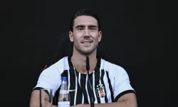 Rakibe geri adım atmayan forvet! Beşiktaş tribünü Vlahović'i neden sevdi?