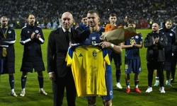 Fenerbahçe'de forma giymişti! Edin Dzeko veda etti