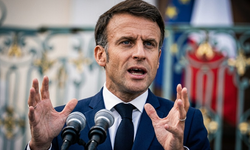 Macron: Sosyal medya platformları demokratik değerleri tehdit ediyor