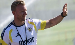 Fenerbahçe’de Dirk Kuyt kararı belli oldu: Yola devam!