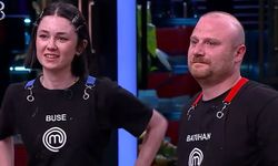 MasterChef'te gecenin sonunda bavulu o topladı! Son ikiye kalan isimlerden biri veda etti