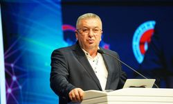 TES-İŞ'te Başkan değişmedi: İrfan Kabaloğlu yeniden seçildi