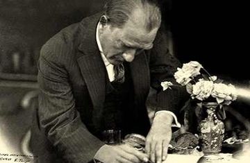 Atatürk'ün orijinal imzası hangisi? Milli Savunma Bakanlığı 6 farklı imza paylaştı
