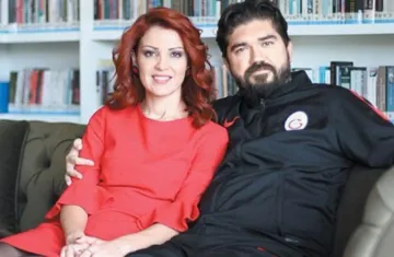 Rasim Ozan Kütahyalı'nın Nagehan Alçı'ya mesajları ifşa oldu: 'Seninle ROK'un karısı diye fantezi yapıyorlar'