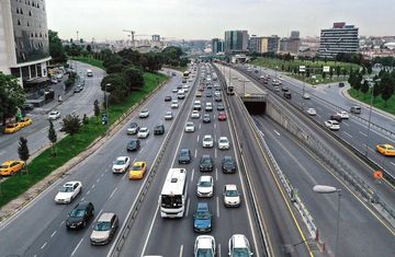 Elinde bu markadan araba olana kötü haber İflas ettiği açıklandı