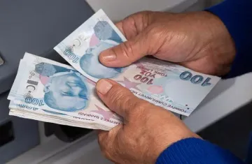 Emekliye dev şans Devlet bankaları gelene ek ücret verecek