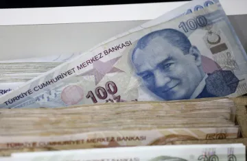 Markete gidenler şaşıp kaldı Fiyatı 150 liraya kadar düştü