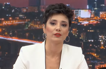 Halk TV programcısı Şule Aydın'a çirkin tehdit: Evinin duvarına bakın ne yaptılar