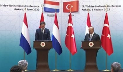 Hollanda Dışişleri Bakanı Hoekstra: "(Rusya-Ukrayna savaşı)Türkiye'nin ortaya koyduğu diplomatik çabaları takdirle karşılıyoruz"