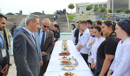 Aşçılar yöresel lezzetler için yarıştı