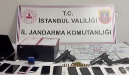 İstanbul'da icra takibi bahanesiyle dolandırıcılık yaptığı belirlenen 55 şüpheli yakalandı