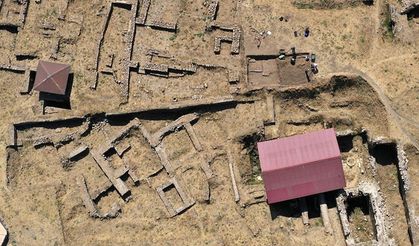 Bitlis Kalesi'ndeki kazılarda konut kalıntıları ortaya çıkarıldı