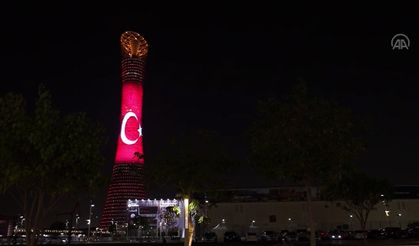 29 Ekim Cumhuriyet Bayramı vesilesiyle Türk bayrağı Doha'daki binalara yansıtıldı (1)