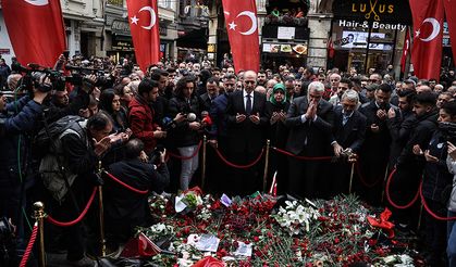 Patlamanın olduğu yer karanfil bahçesine döndü