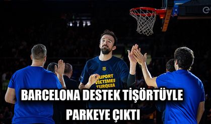 Barcelona destek tişörtüyle parkeye çıktı