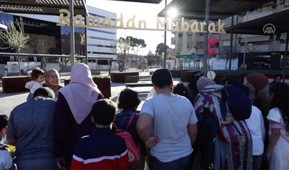 Grana'da sokak iftarı