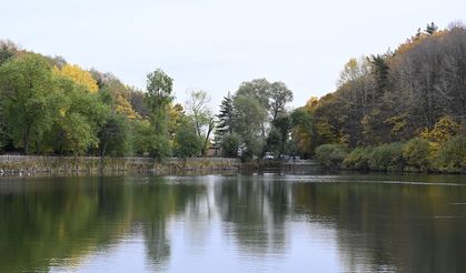 Karagöl Tabiat Parkı sonbahar renklerine büründü