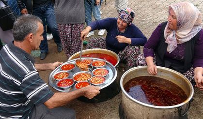 400 yıllık Yörük köyünde gastronomi şenliği