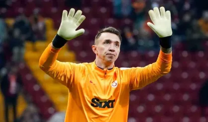 Muslera, Galatasaray'a veda ediyor! Bir devir sona erdi