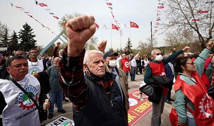 Bu anket sadece emeklilere: Birinci parti resmen 'uçtu'