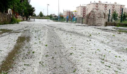 Kars beyaza büründü