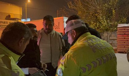 Alkollü sürücünün yakınlarından pes dedirten savunma