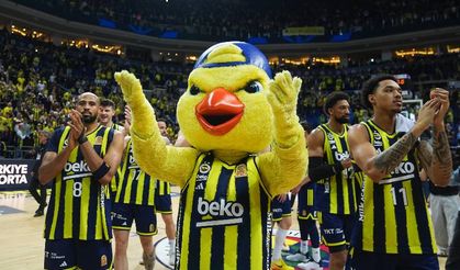 Pota derbisinde gülen taraf Fenerbahçe Beko oldu
