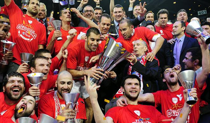 Yunanistan’da şampiyon Olympiakos!