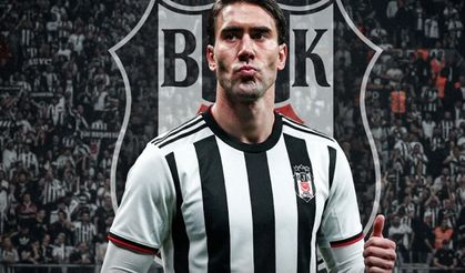 Beşiktaş'tan bomba transfer: Vlahovic 3 yıllık imza attı
