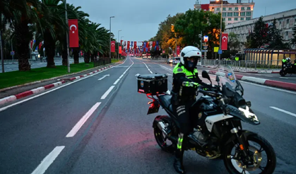 İstanbullular dikkat! Yarın 15 Temmuz Şehitler Köprüsü ve Avrasya Tüneli trafiğe kapatılacak