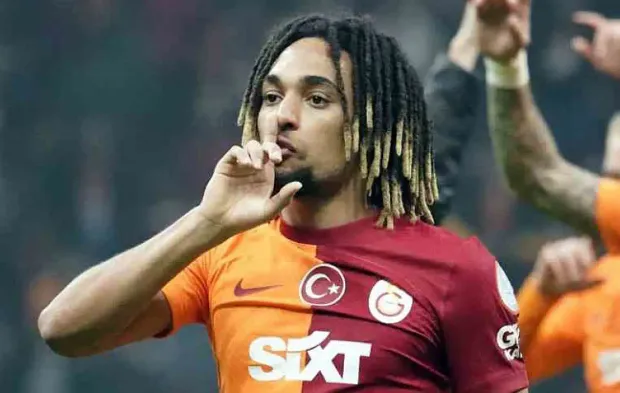 Sacha Boey'i topa tuttular: 'Maç günü rest çekip uçağa binmeyen oyuncudan fayda gelmez'