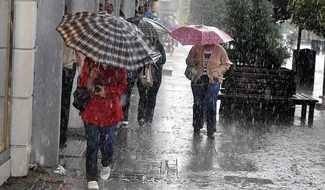 Meteoroloji açıkladı: Doğu Karadeniz ve o iller için kuvvetli sağanak uyarısı!