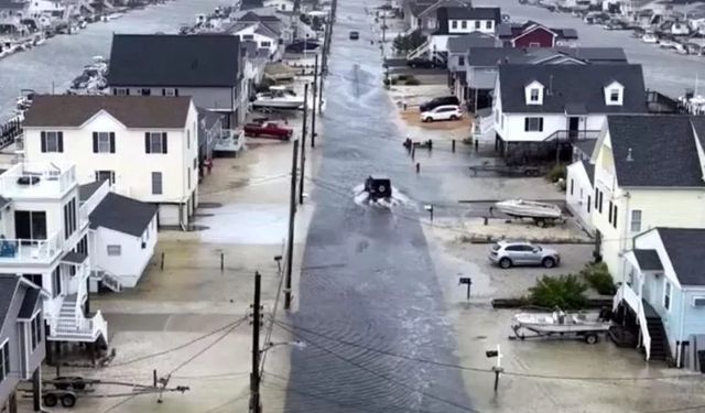 ABD’yi Ophelia Fırtınası vurdu! 70 bin ev ve iş yeri elektriksiz kaldı