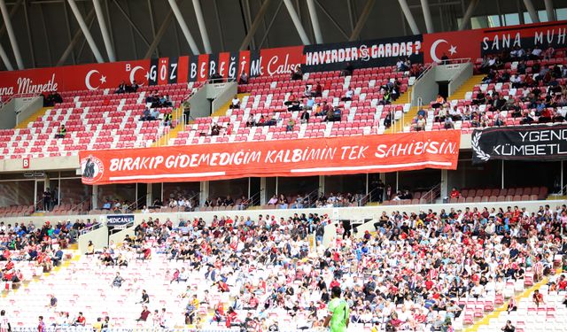 'Bırakıp gidemediğim' dedi ve gitti! Sivasspor'da neler oluyor?