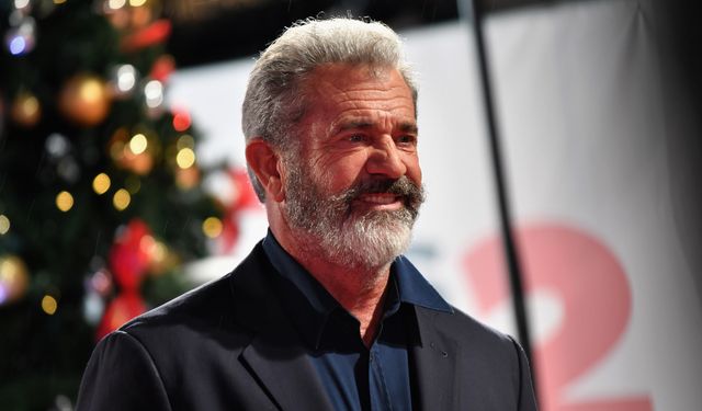 Terbiyesize bak! Mel Gibson haddini aştı!