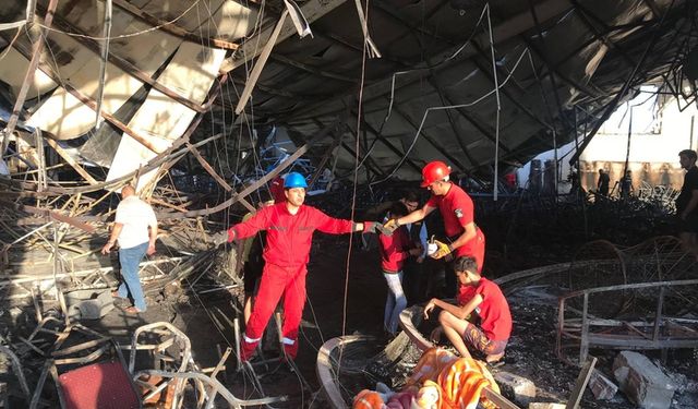 144 kişiyi öldüren yangın böyle çıkmış! İlk anlar kamerada