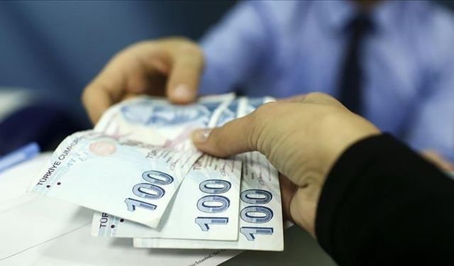 KYK bursu ne kadar? 2025 - 2026 KYK bursu ilk burs ödemesi ne zaman yatacak, burs miktarı ne kadar?
