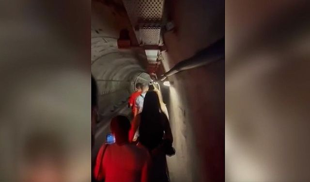 İstanbul'da metro arızalandı yolcular raylarda yürüdü