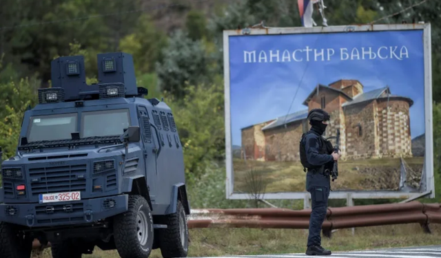 Kosova-Sırbistan krizi büyüyor! 'Teslim edin'