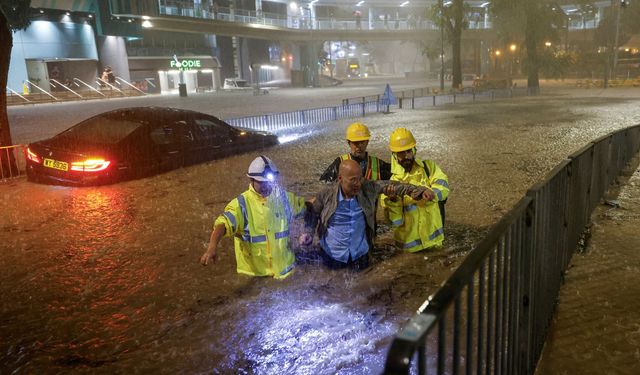 140 yılın rekoru! Hong Kong'dan korkunç görüntüler