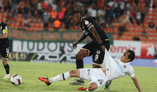 Alanyaspor evinde 3 puanı kaptırmadı