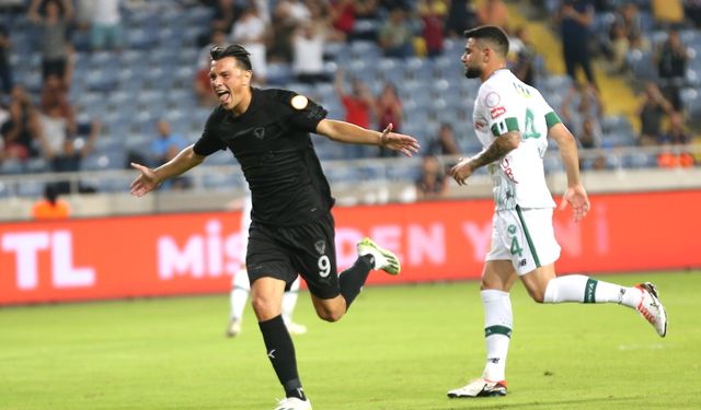 Yenilmezler! Konyaspor'u 3-1'le deviren Hatayspor, namağlup serisini 8'e çıkardı!