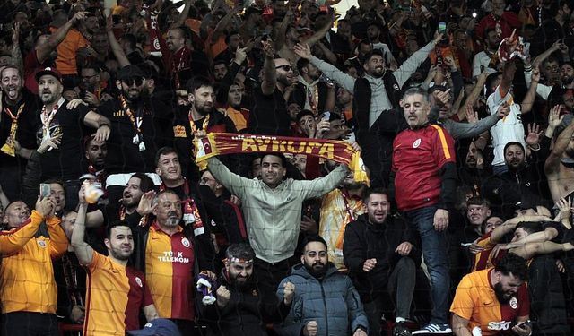 Galatasaray taraftarı, Manchester United'a özür diletti!