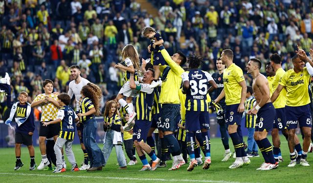 10 numarada kim oynayacak? Fener herkesi çok şaşırtacak!