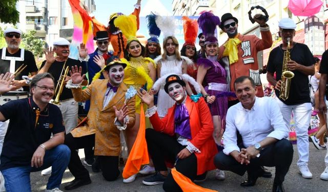 Mersin, Kushimoto Sokağı’na aktı