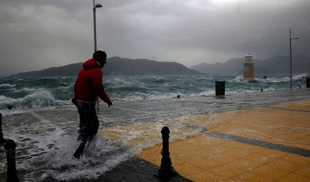 İstanbul Valiliği fırtına uyarısı yaptı