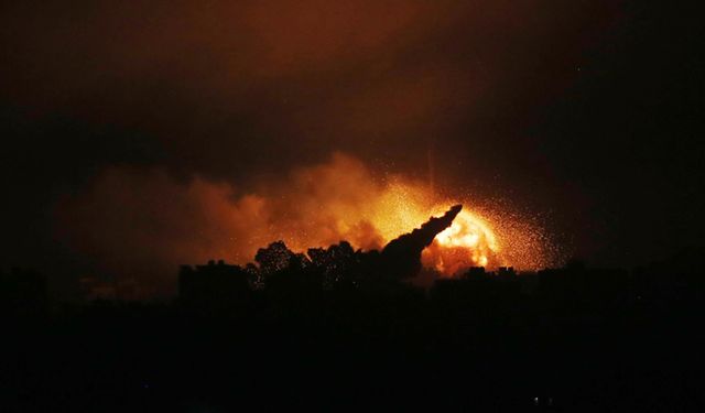 Gazze’ye havadan  ağır bombardıman