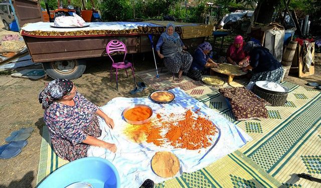 Kırklareli’nde imece usulü kış hazırlığı