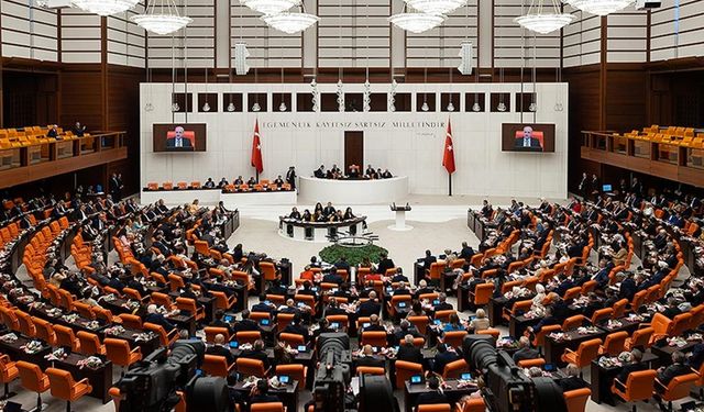 TBMM açılıyor! Öncelik emekli zammı ve yeni anayasa